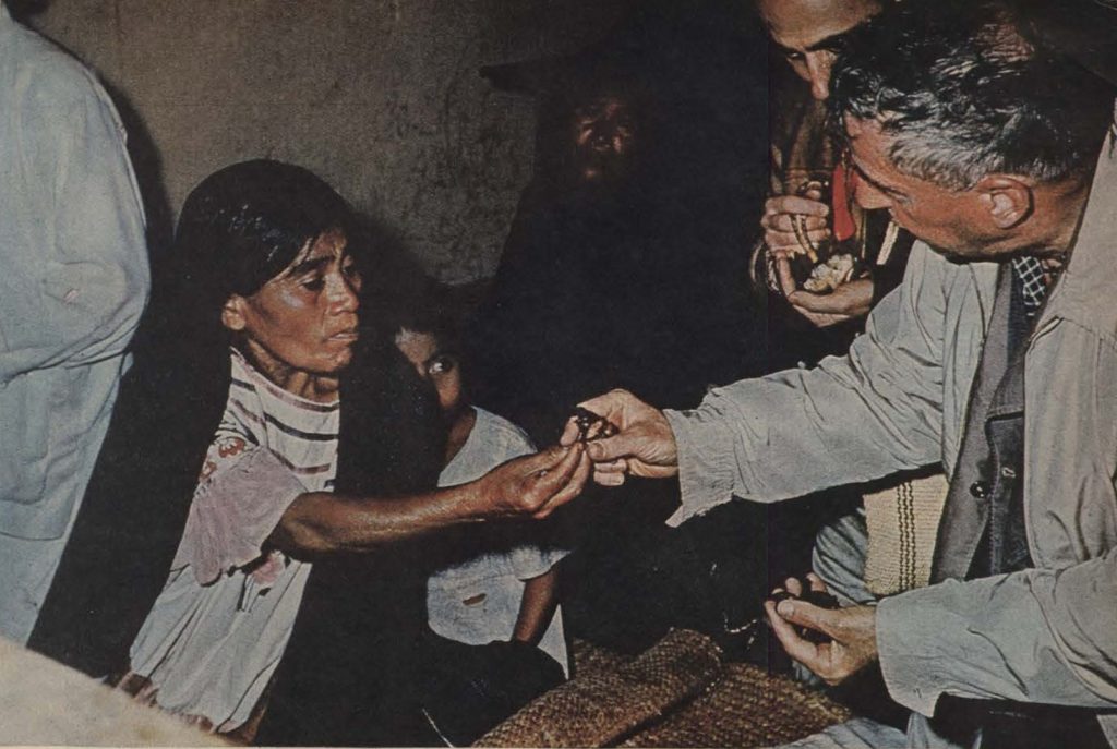 maria sabina handing gordon wasson a psilocybin mushroom